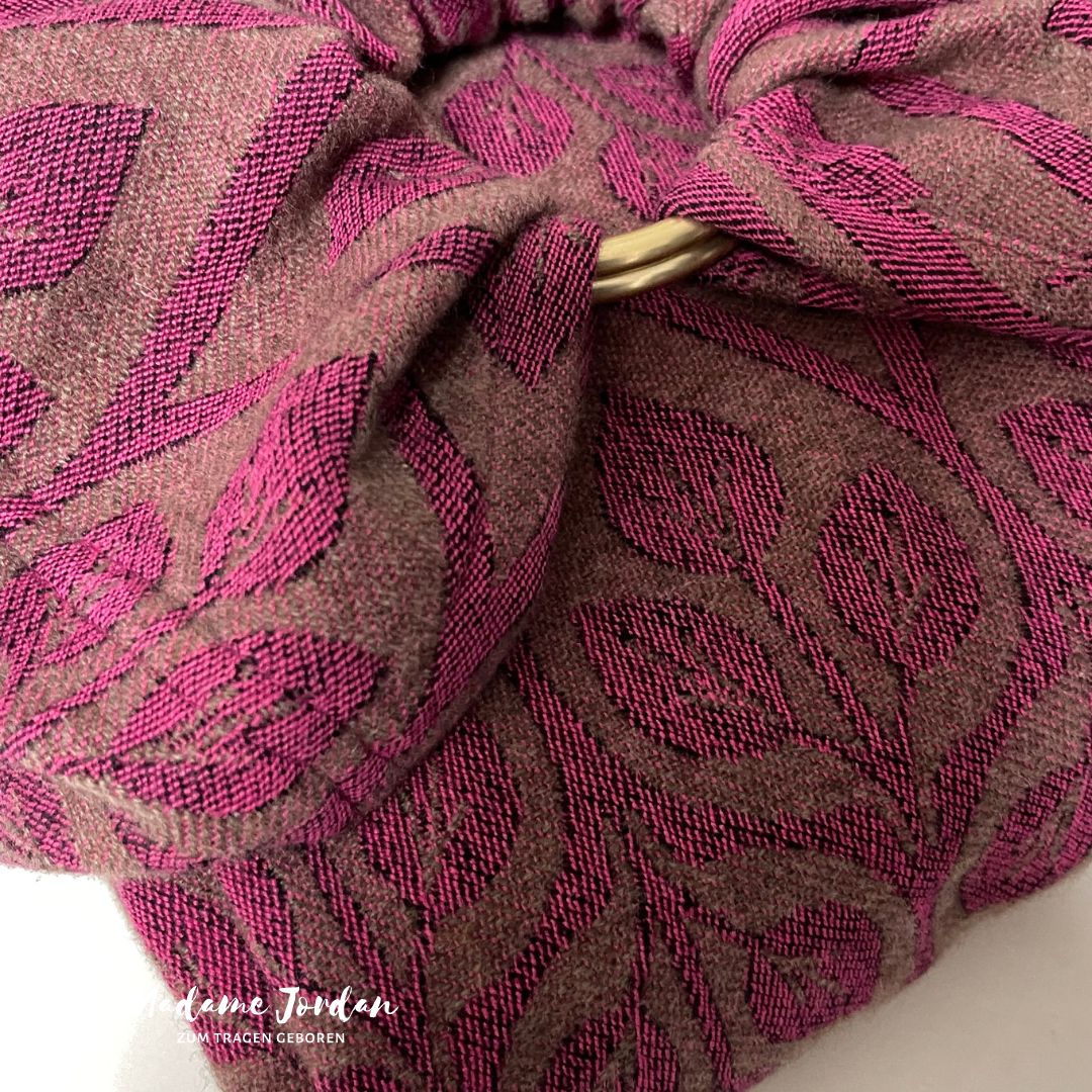 Yaro Ringsling  La Vita Duo Wildebeast Fuchsia Black Cashmere Wool